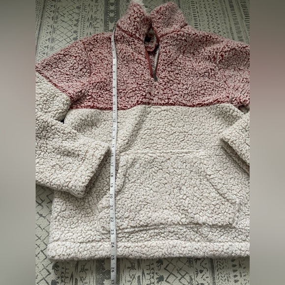 LOVE TREE FAUX FUR RED/CREAM ZIPPER PULLOVER SIZE L - Picture 2 of 6